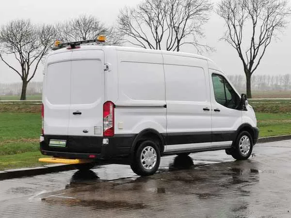 Ford Transit 350  Image 3