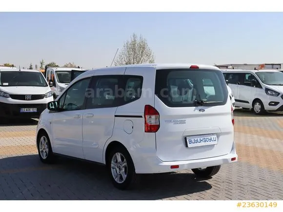 Ford Tourneo Courier 1.5 TDCi Delux Image 3