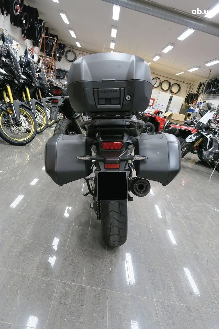 Honda VFR Image 5